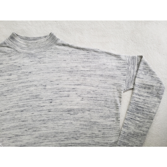 Vero Moda Light Mock Neck - Picture 4 of 9